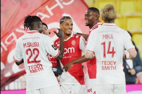 الدوري الفرنسي.. موناكو يتخطى أوكسير وليل يكتسح سانت إتيان